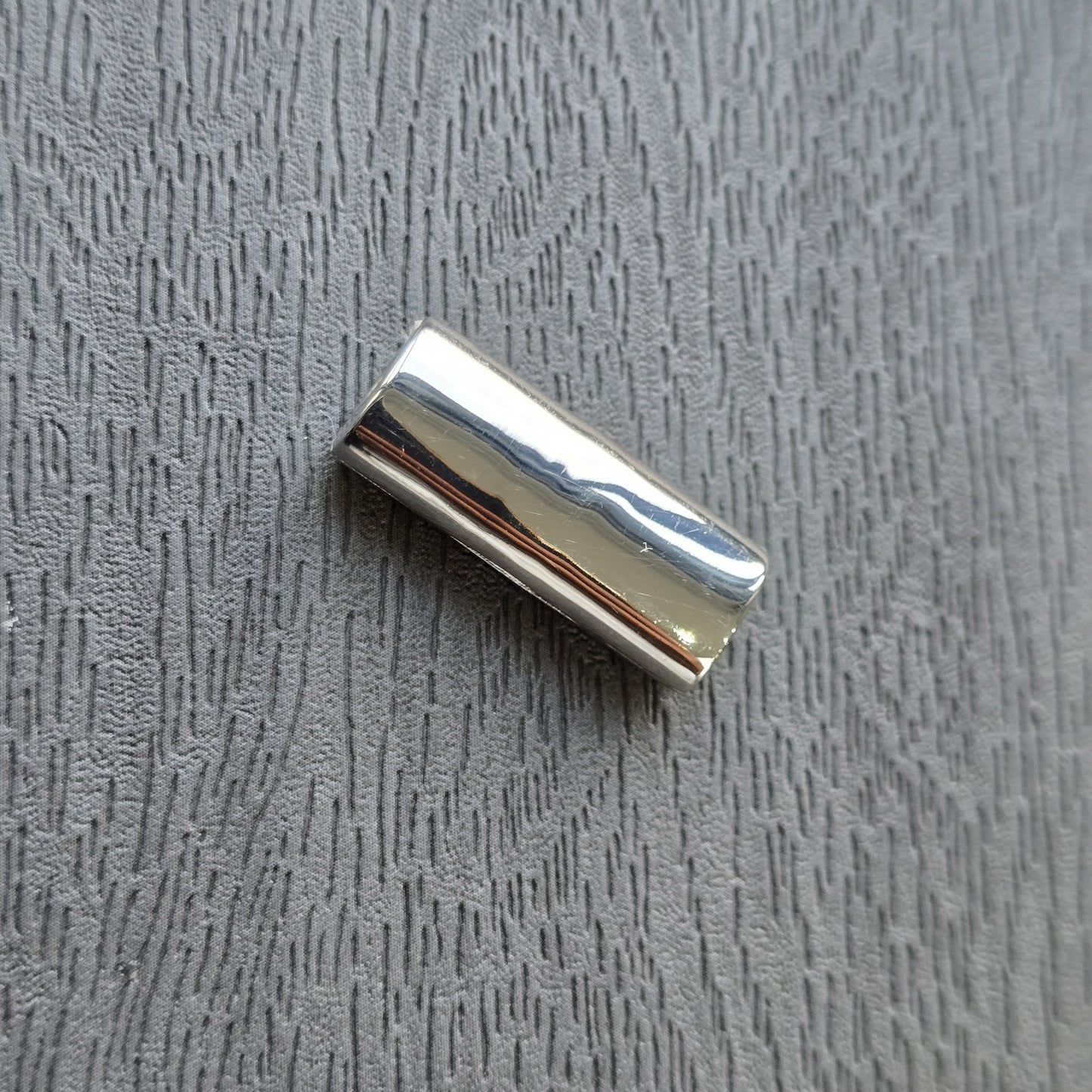 BC-L102-Plainwhite